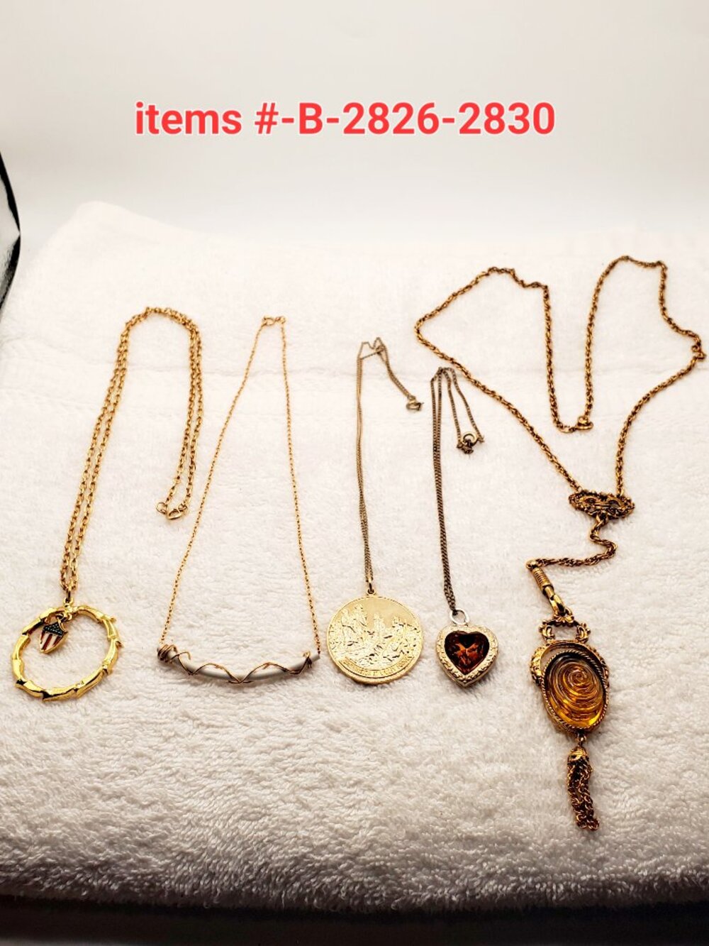 5 Vintage Gold Chain Necklaces, items # B-2826-2830,. wt. 72 grams.